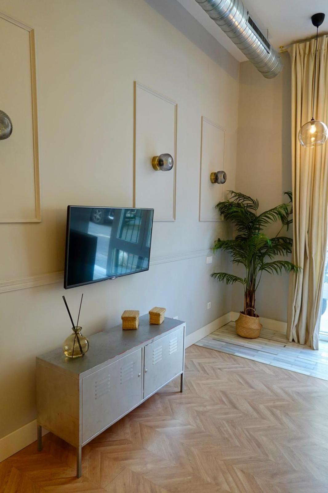 Peral Boutique Apartaments Севиля Екстериор снимка