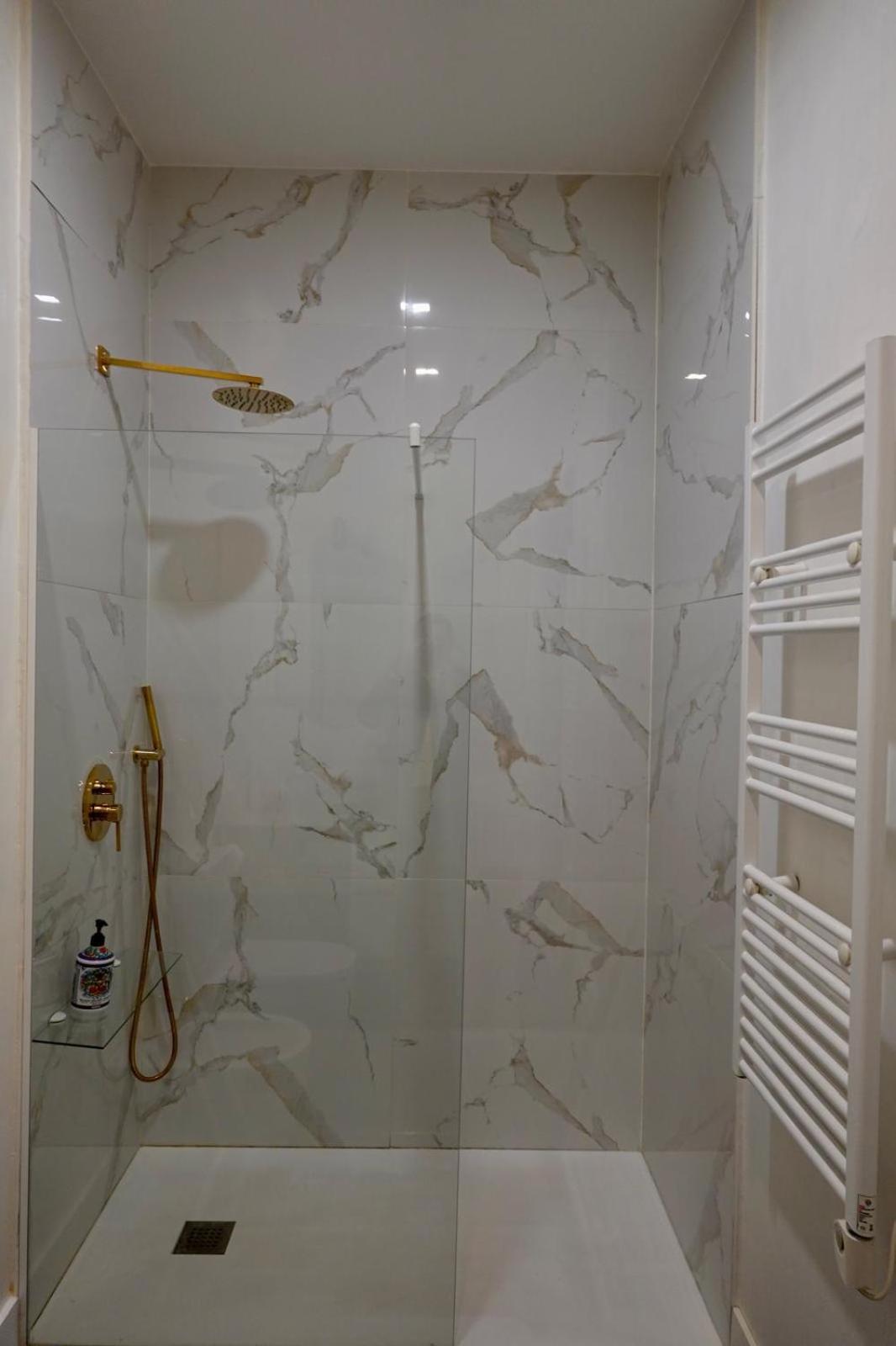 Peral Boutique Apartaments Севиля Екстериор снимка